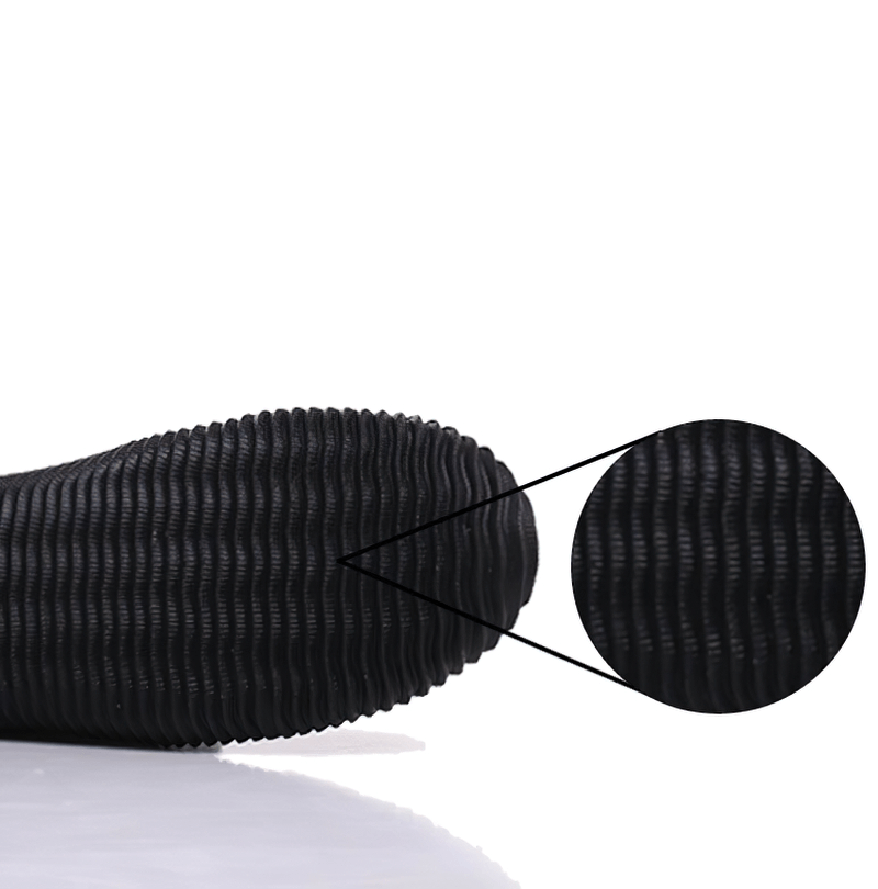 Close-up of slip-resistant rubber sole on 5MM neoprene zipper diving boots, showcasing durability and texture. Perfect for water activities.